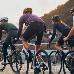 Cannondale SuperSix EVO Carbon Schijf 105 Zwart Parel -Exporteren Rij Licht Winkel SuperSix EVO In The Wild 6